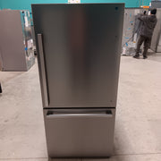 #1549 Liquidation Half Truckload of 17 Neu Processed Appliances in Texas