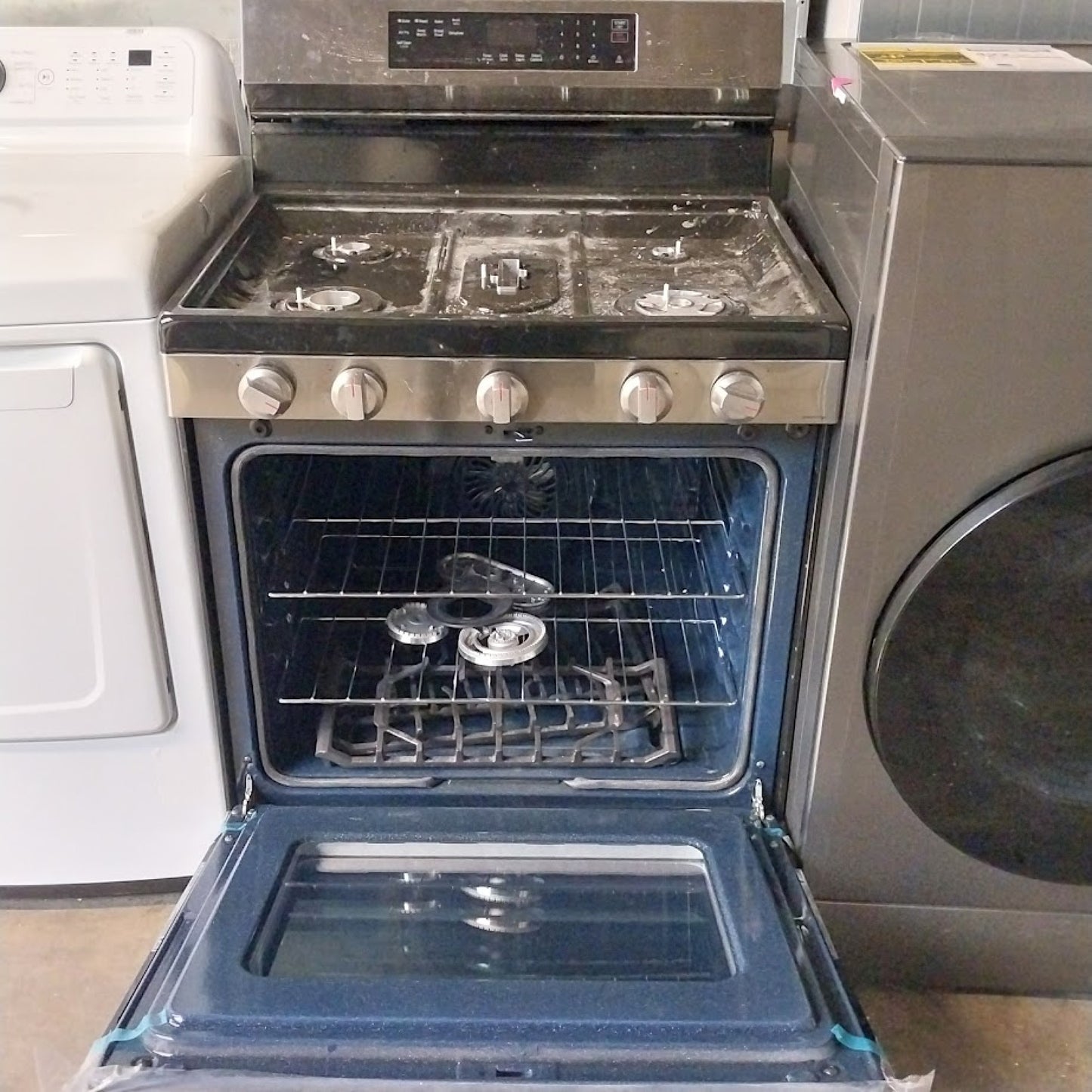 #1489 Liquidation Half Truckload of 24 Customer Return Appliances in South Carolina - Patchwork