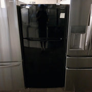 #1492 Liquidation Half Truckload of 23 Customer Return Appliances in South Carolina - Patchwork