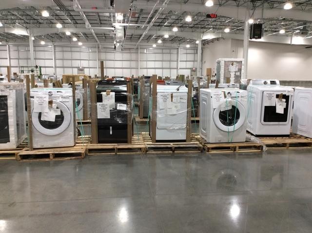 picture of Costco scratch and dent and customer return programs offer liquidation prices on their appliances by the truckload.