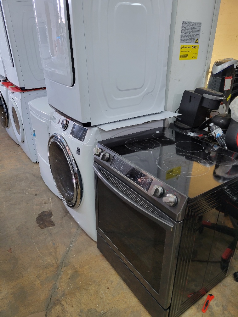 picture shows We work hand in hand with Big Box stores and manufacturers to liquidate their scratch and dent appliances.