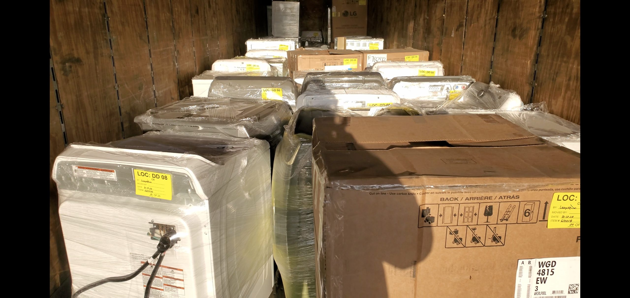 photos of Another truckload of scratch and dent and customer return washers and dryers from our Lowes Program.