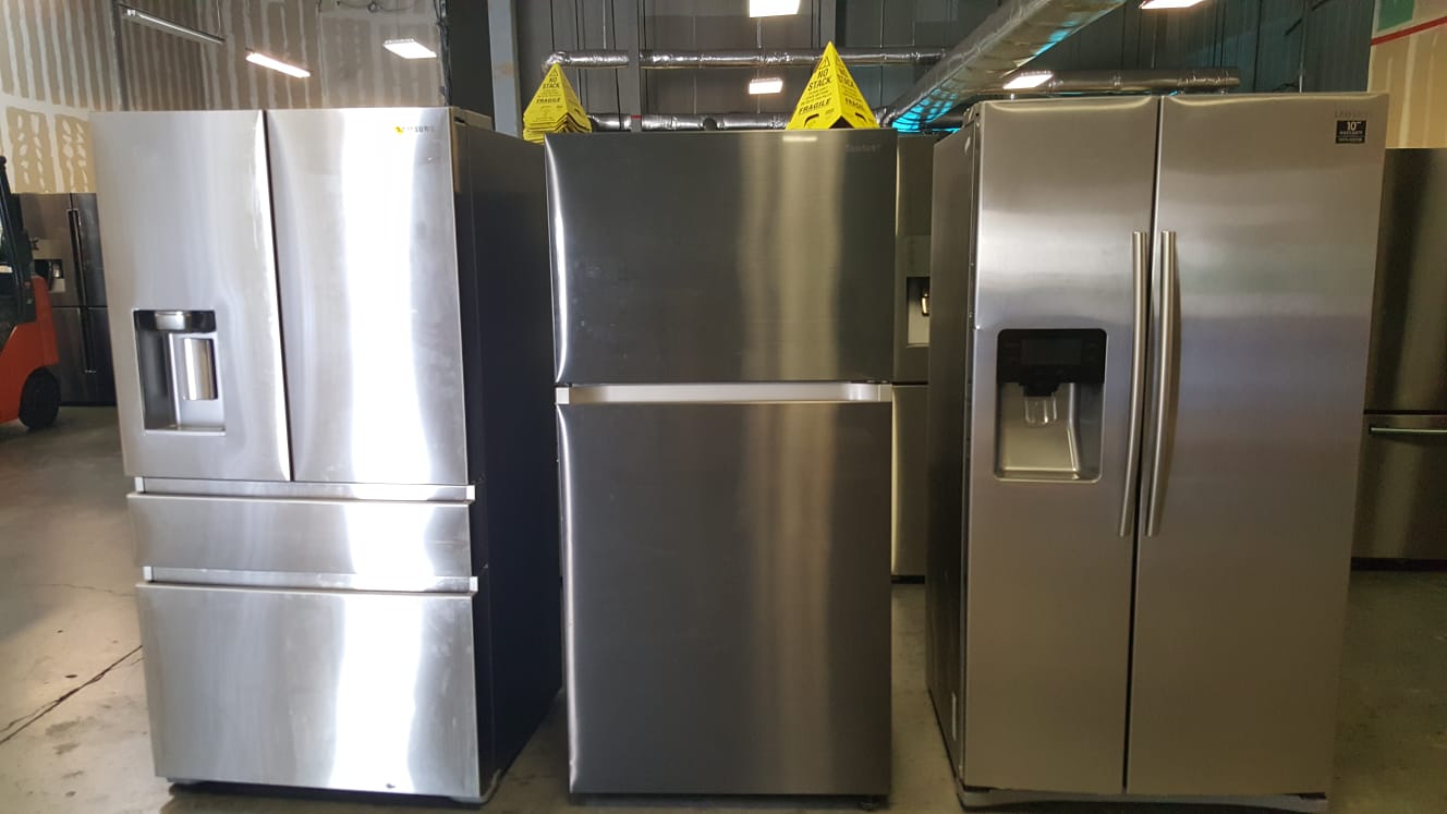 photo of Samsung refrigerators previously available to buy in our scratch and dent wholesale truckload program.
