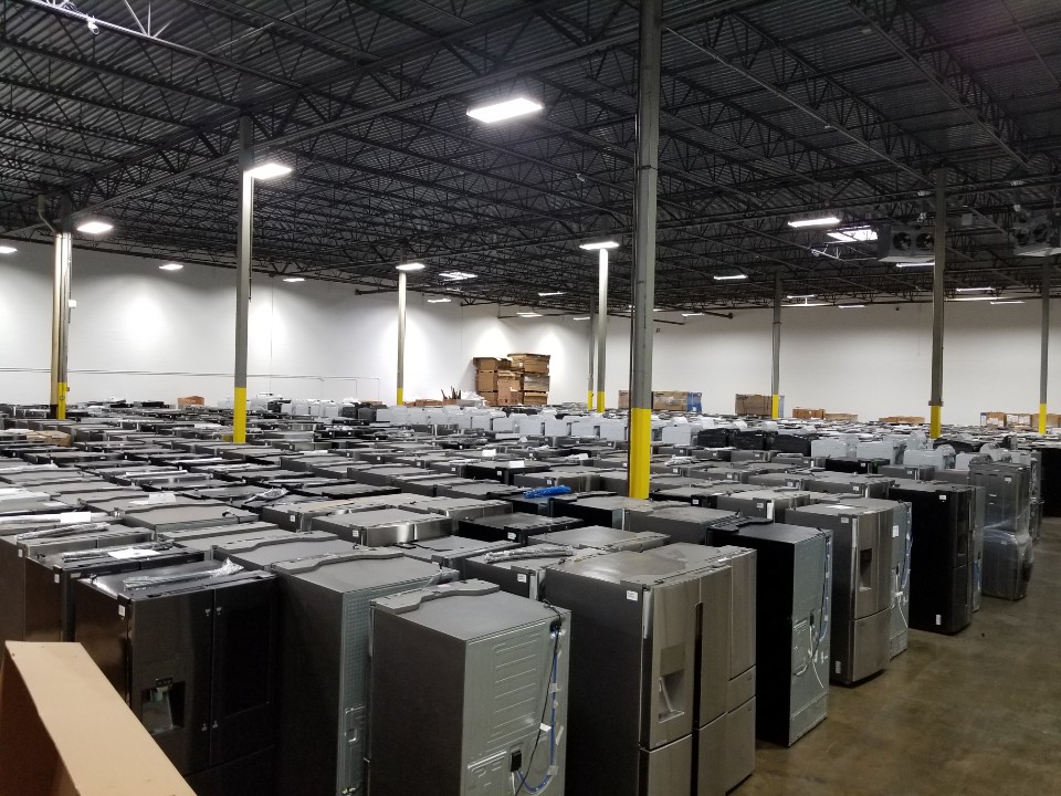 example pictures of Thousands of Samsung scratch and dent or customer return appliances. We wholesale liquidation appliances like these.